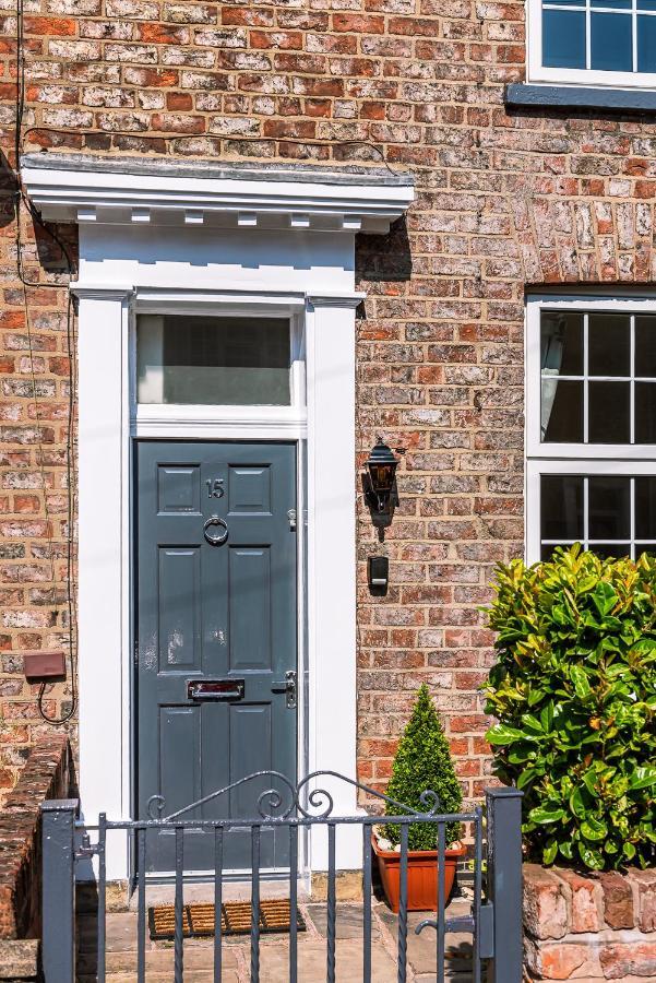 15 Brownlow Street يورك المظهر الخارجي الصورة